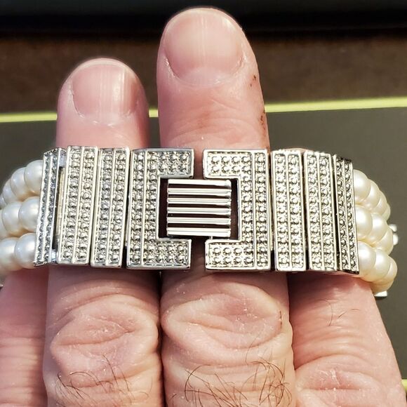 Limited Edition! Ross Simons Butterfly and Pearl Wristwatch Papilon - Picture 15 of 16